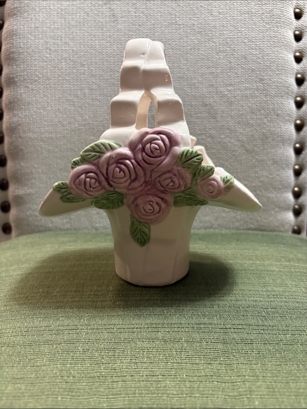 Vintage-Style Ceramic Flower Basket Accent in White and Lavender